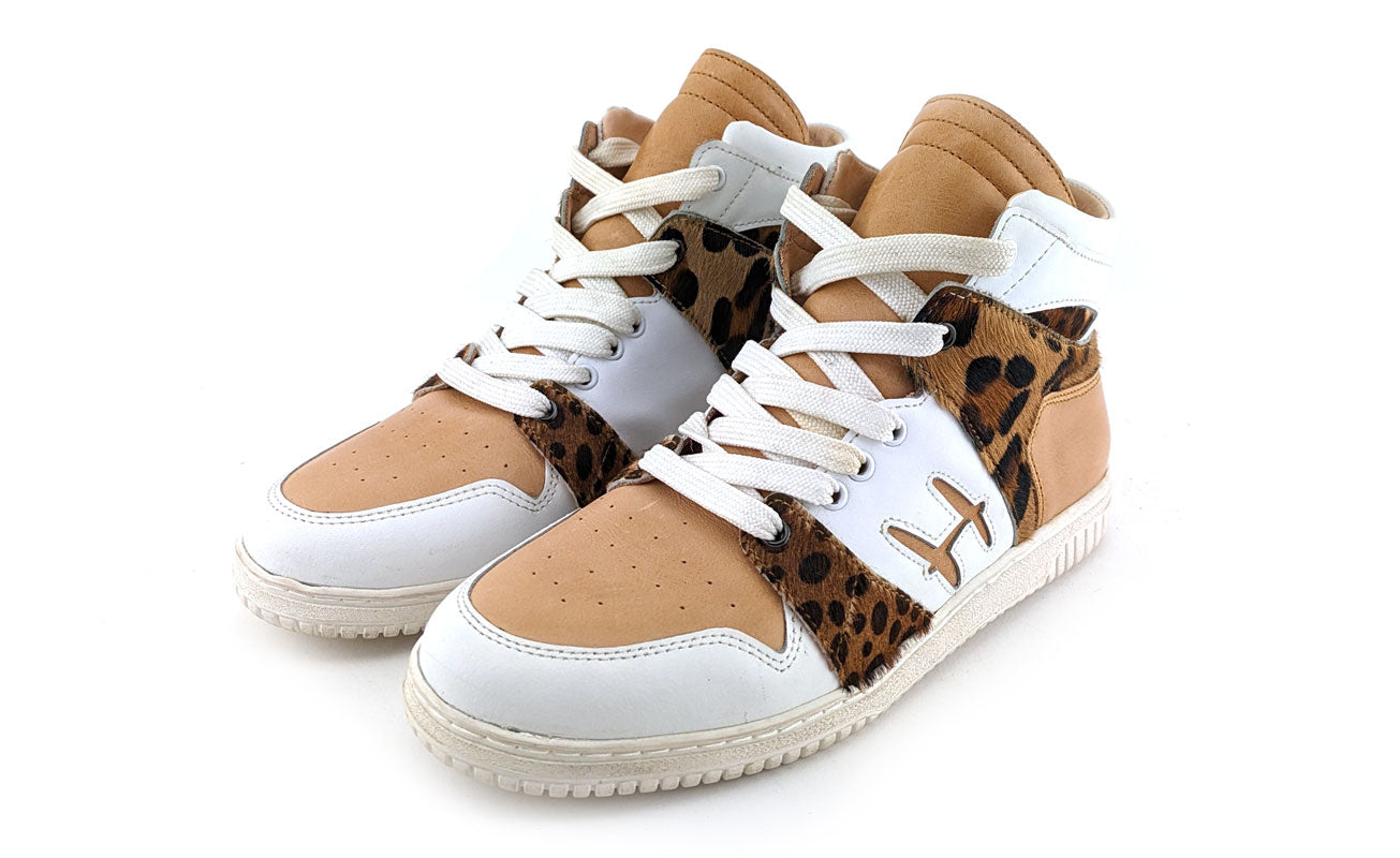 Wisdom leopard des neiges